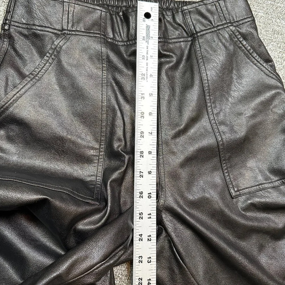 Spanx Faux Leather Vegan Jogger Pants in Black Size Small - Picture 6 of 7